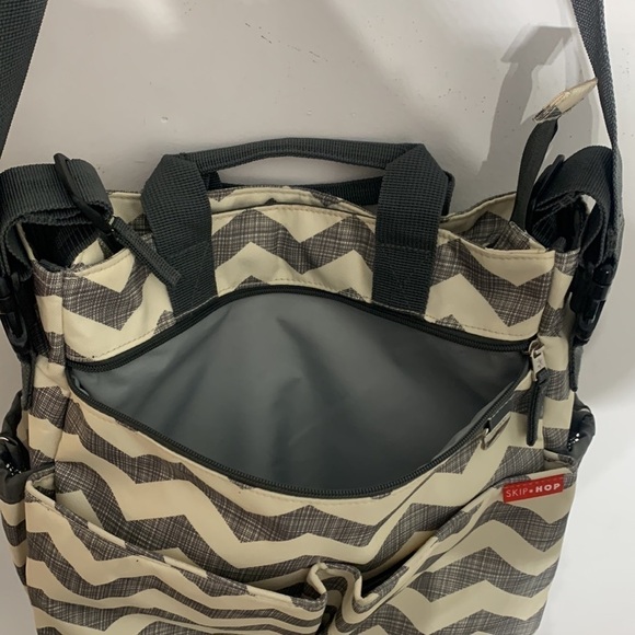 Skip Hop Duo Signature Diaper Bags grey neutral diaper bag - Picture 5 of 15
